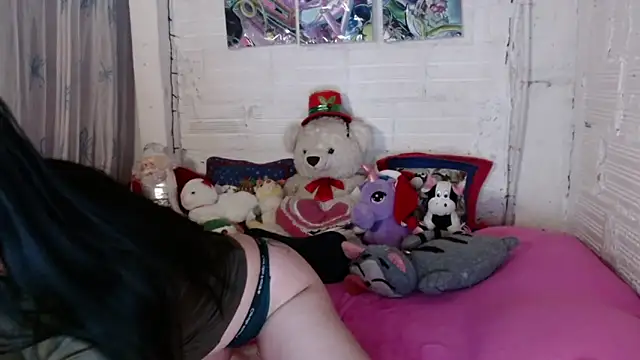 Snapshot of Pamelaa_reyess_2 chatting on 12.23.25 Pamelaa reyess 2 online show from 12.23.25