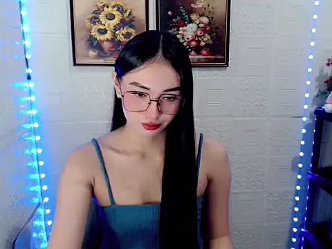 lovelysassy online show from 10.12.25