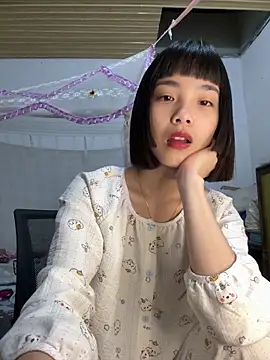 Snapshot of andymi1 chatting on 04.22.26 andymi1 online show from 04.22.26