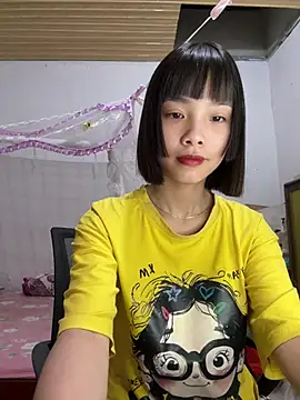 Snapshot of andymi1 chatting on 06.29.26 andymi1 online show from 06.29.26