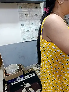 Queen Nightt online show from 03.03.26