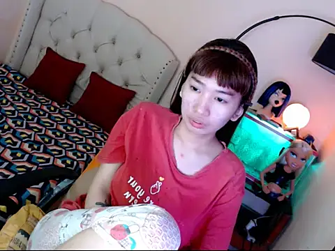 ShantalFoxxy  online show from 10.24.25