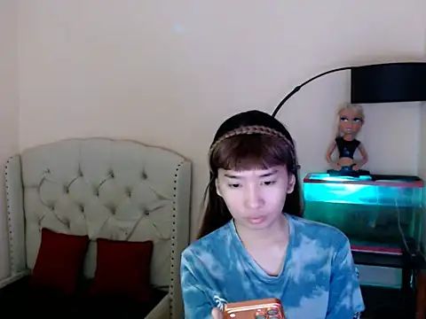 Snapshot of ShantalFoxxy_ chatting on 04.19.26 ShantalFoxxy online show from 04.19.26