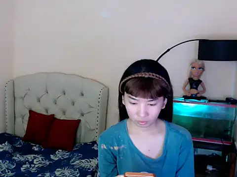 Snapshot of ShantalFoxxy_ chatting on 04.27.26 ShantalFoxxy online show from 04.27.26