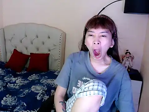 Snapshot of ShantalFoxxy_ chatting on 05.26.26 ShantalFoxxy online show from 05.26.26