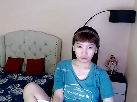 Snapshot of ShantalFoxxy_ chatting on 07.21.26 ShantalFoxxy online show from 07.21.26