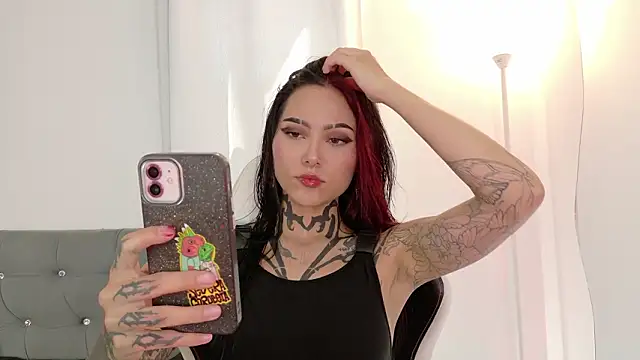 sara queen10 online show from 03.19.26