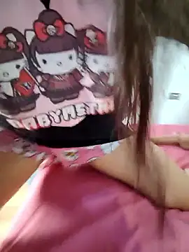 Snapshot of airamoon chatting on 01.17.26 airamoon online show from 01.17.26