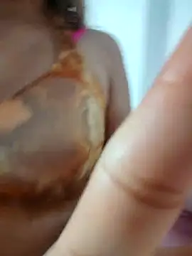 Snapshot of airamoon chatting on 03.19.26 airamoon online show from 03.19.26