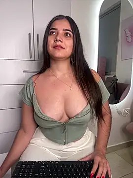 Snapshot of salomecute21 chatting on 02.19.26 salomecute21 online show from 02.19.26