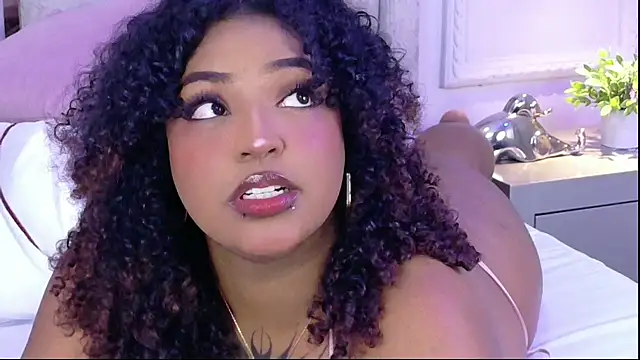 Cristal-Jonnes online show from 04.08.26