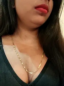 Maahhii 2 online show from 11.12.25