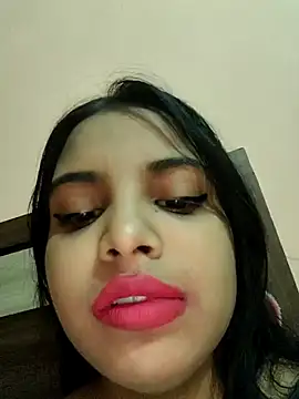Snapshot of Maahhii_2 chatting on 05.05.26 Maahhii 2 online show from 05.05.26