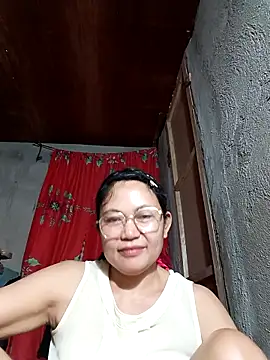 Everleigh mom online show from 10.23.25