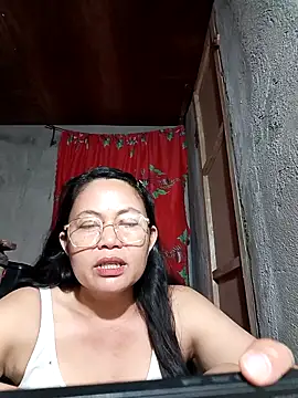 Everleigh mom online show from 11.18.25