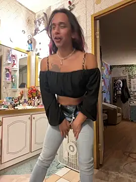 TranSexualJade95 online show from 09.15.25