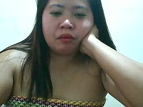 Snapshot of fresh_rosie chatting on 11.25.25 fresh rosie online show from 11.25.25