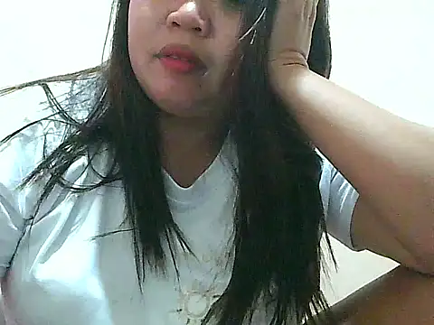 Snapshot of fresh_rosie chatting on 11.27.25 fresh rosie online show from 11.27.25