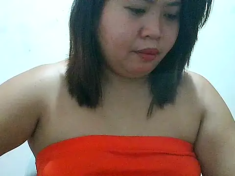 Snapshot of fresh_rosie chatting on 12.14.25 fresh rosie online show from 12.14.25