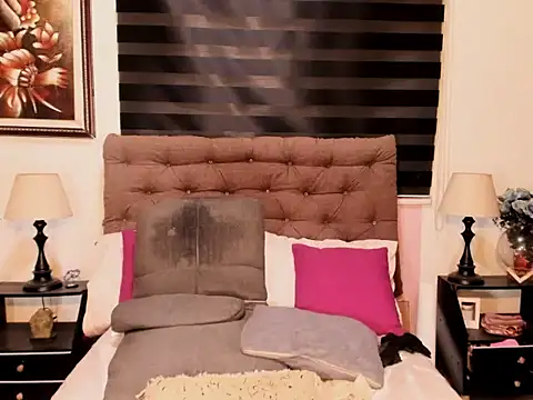 UrnextDoorTS online show from 12.15.25