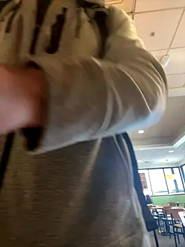 Snapshot of thejohnryancollection chatting on 09.24.25 thejohnryancollection online show from 09.24.25