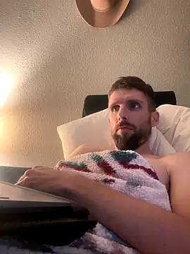 Snapshot of thejohnryancollection chatting on 09.30.25 thejohnryancollection online show from 09.30.25