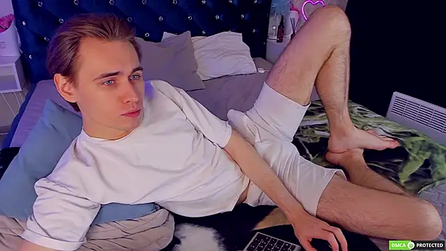 WilliamDyson online show from 10.04.25