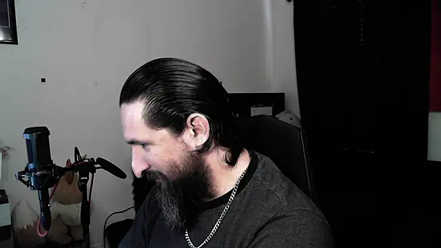 Snapshot of DevilPup75_ chatting on 04.28.26 DevilPup75 online show from 04.28.26