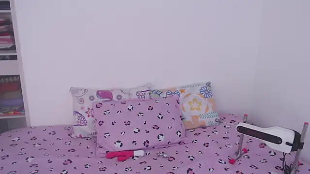 Tiiana online show from 04.17.26