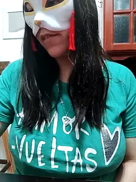 LoveFoxi online show from 10.18.25