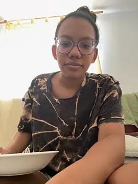 Valen1800 online show from 10.14.25