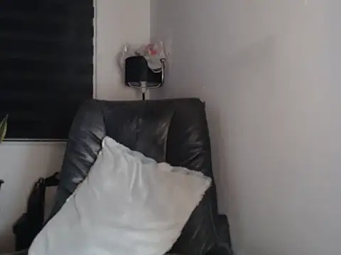Snapshot of Asian_gregor chatting on 06.15.26 Asian gregor online show from 06.15.26