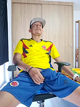 skinny23cm online show from 03.17.25