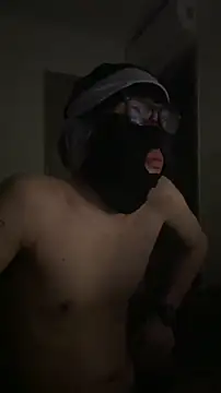 Snapshot of Ryder_ chatting on 11.17.25 Ryder online show from 11.17.25