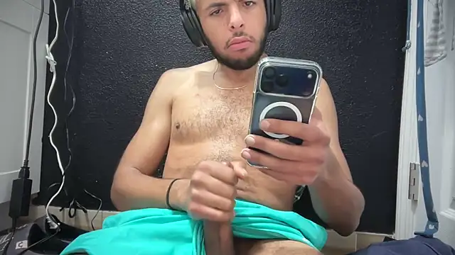 DERTYLAY online show from 01.07.26