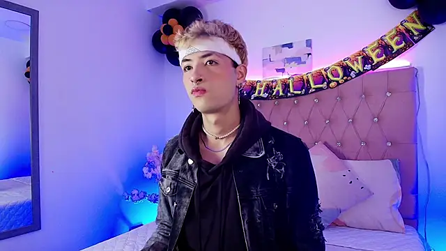 OzorioDany online show from 10.17.25