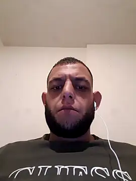 Snapshot of milenski74 chatting on 10.29.25 milenski74 online show from 10.29.25