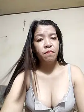 Snapshot of Sexy-sugertits20 chatting on 09.15.25 Sexy-sugertits20 online show from 09.15.25