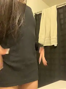 Snapshot of lovinlush chatting on 01.06.26 lovinlush online show from 01.06.26