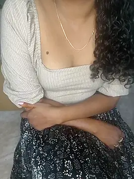 Snapshot of Tamilpallavi chatting on 11.20.25 Tamilpallavi online show from 11.20.25