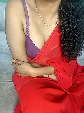 Snapshot of Tamilpallavi chatting on 01.07.26 Tamilpallavi online show from 01.07.26