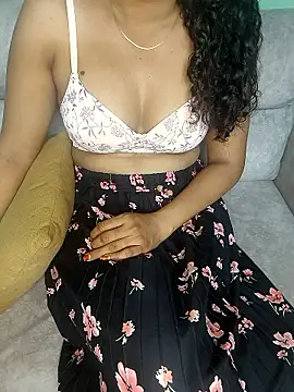 Snapshot of Tamilpallavi chatting on 01.13.26 Tamilpallavi online show from 01.13.26