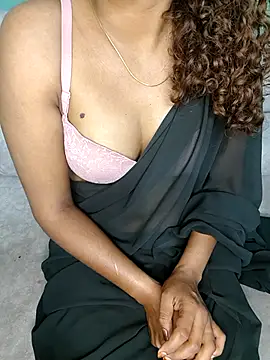 Snapshot of Tamilpallavi chatting on 02.23.26 Tamilpallavi online show from 02.23.26