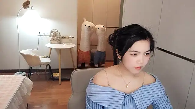 XiaoAnQi online show from 11.10.25