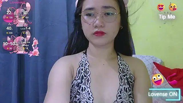Snapshot of HornyAsian4uxx chatting on 05.25.26 HornyAsian4uxx online show from 05.25.26
