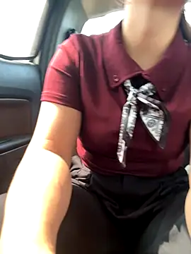 Snapshot of Moan_Mary chatting on 10.19.25 Moan Mary online show from 10.19.25