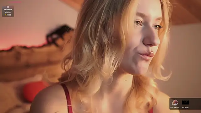 Snapshot of Nerissa_xo chatting on 11.13.25 Nerissa xo online show from 11.13.25