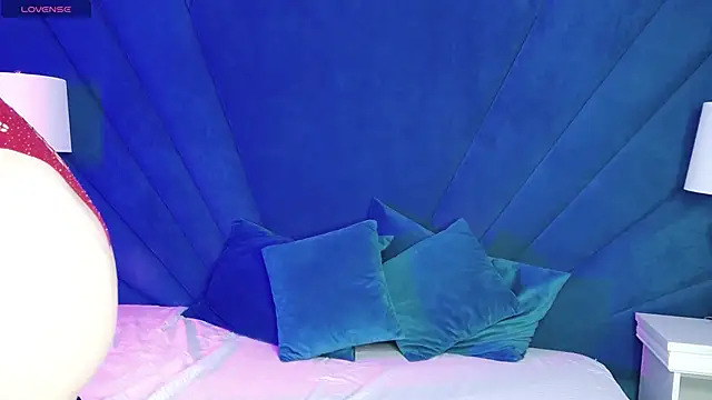 Evelisse online show from 12.02.25