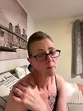 Curvy-Jinx online show from 10.23.25