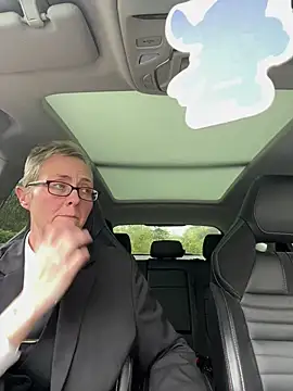 Curvy-Jinx online show from 10.29.25